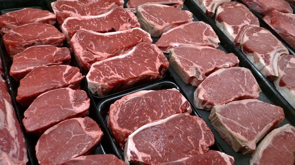 Мясо и стейки в продуктовом магазине в Маклине, штат Вирджиния, США - 俄羅斯衛星通訊社