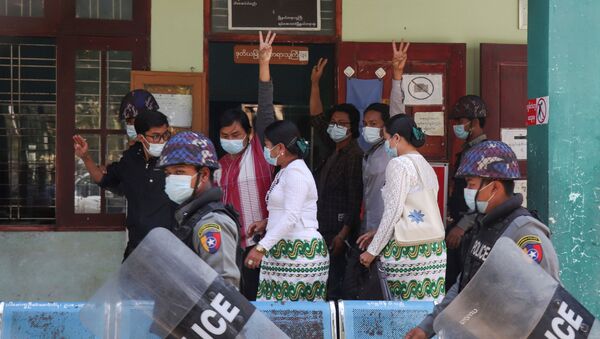 Арестованные демонстранты в Мьянме. 5 февраля 2021 - 俄羅斯衛星通訊社