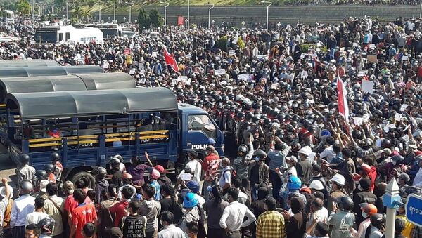 Протесты в Мьянме против военного переворота  - 俄羅斯衛星通訊社