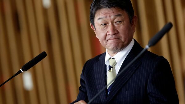 Министр иностранных дел Японии Тосимицу Мотэги  - 俄罗斯卫星通讯社