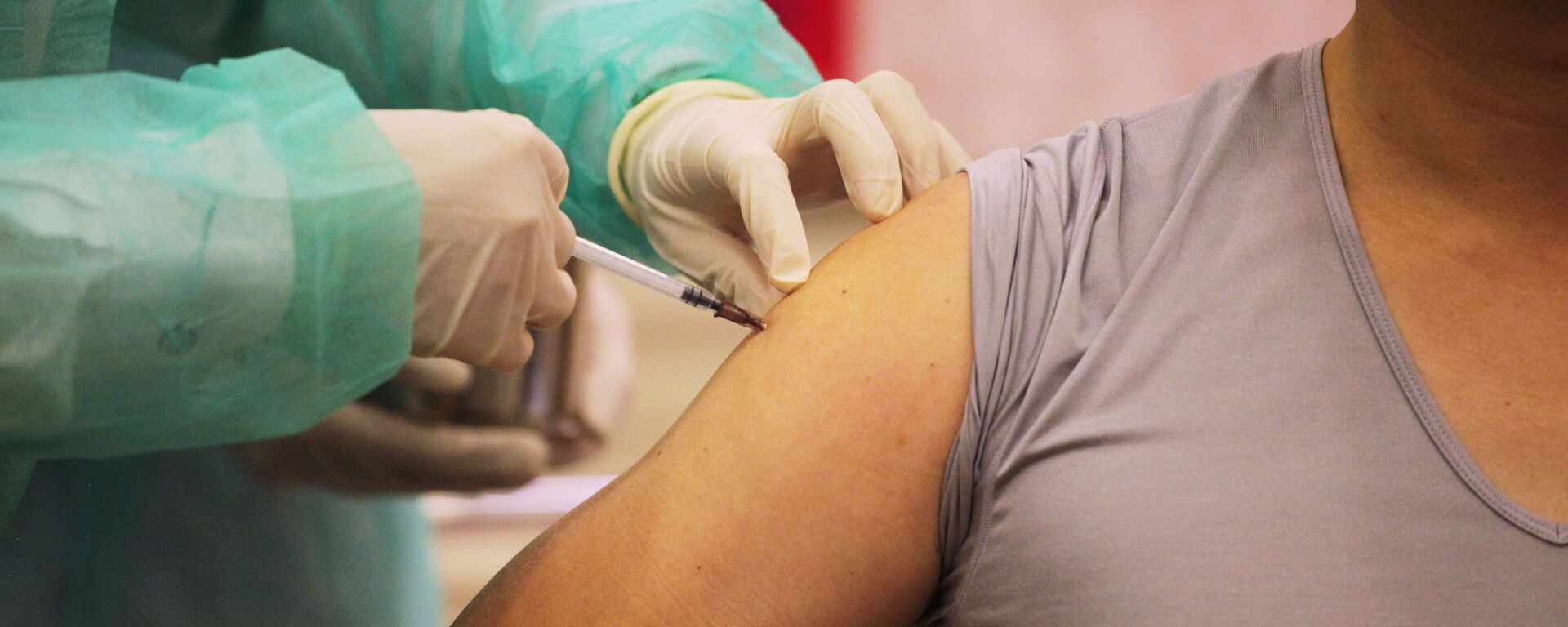 Вакцинирование китайской вакциной от коронавируса Sinopharm. 10 февраля 2021 - 俄羅斯衛星通訊社, 1920, 20.03.2021