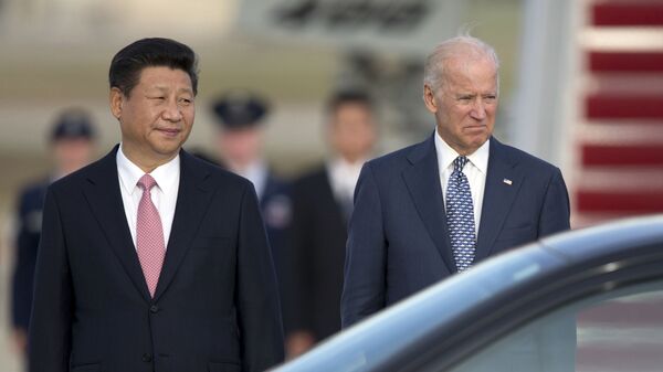  Председатель Китайской Народной Республики Си Цзиньпин и Вице-президент Джо Байден в США, 2015 год  - 俄羅斯衛星通訊社