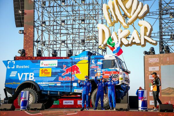 俄羅斯“卡瑪茲大師隊”在“達喀爾汽車拉力賽”沙特賽段比賽。 - 俄羅斯衛星通訊社
