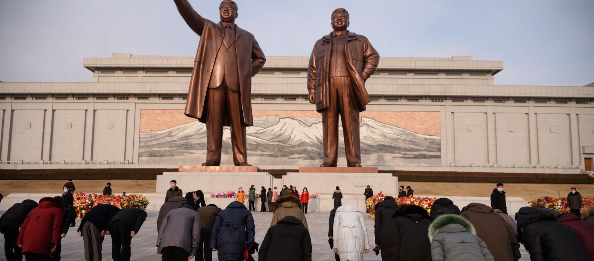 Отмечание дня рождения бывшего лидера КНДР Ким Чен Ира - 俄羅斯衛星通訊社, 1920, 19.02.2021
