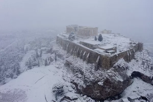 雅典衛城的雪景。