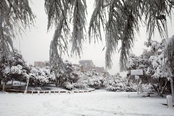 希臘雅典，雪中的帕特農神廟。 - 俄羅斯衛星通訊社
