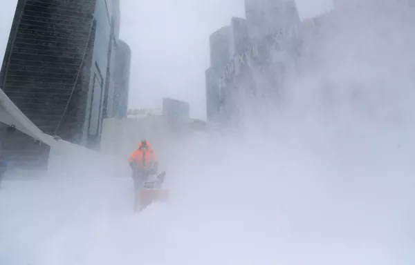 莫斯科降雪。 莫斯科降雪。