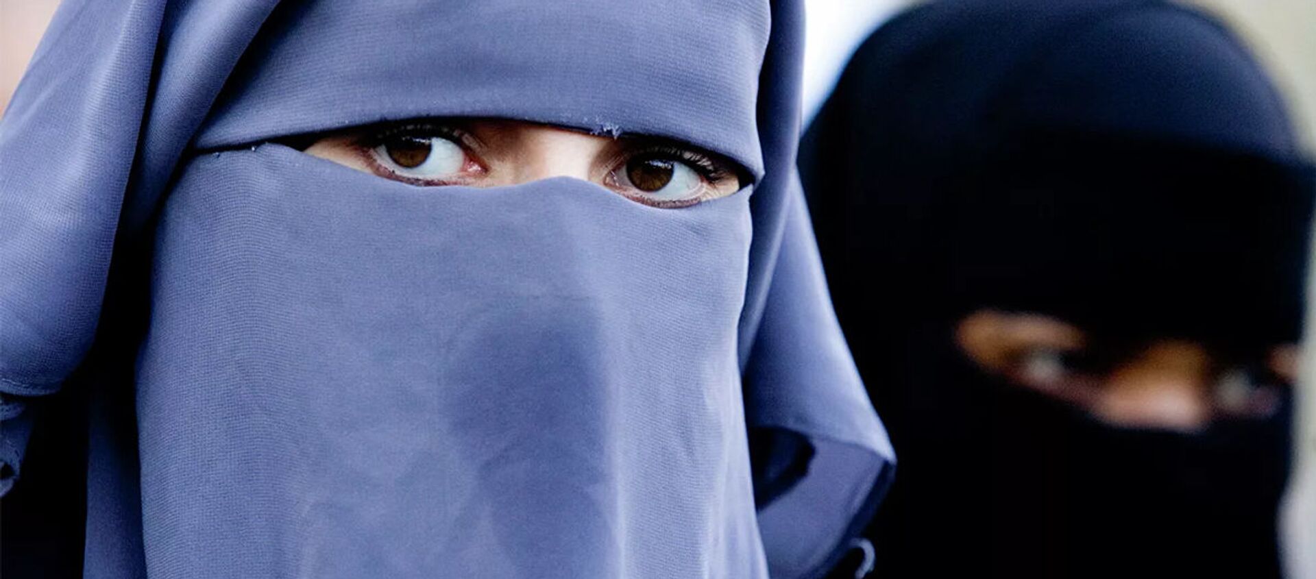 Женщина в никабе - 俄羅斯衛星通訊社, 1920, 18.02.2021