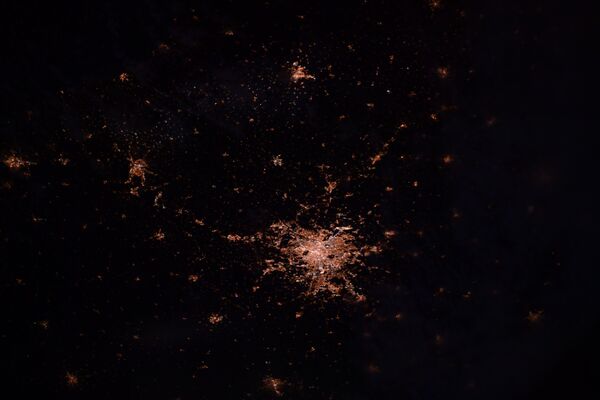 法國，巴黎夜晚的燈光。 - 俄羅斯衛星通訊社