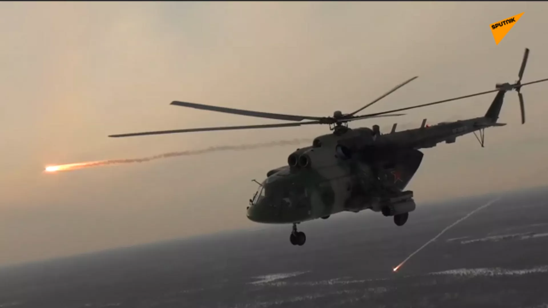 俄陸軍航空兵直升機部隊舉行實彈演練 - 俄羅斯衛星通訊社, 1920