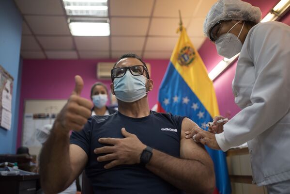 委內瑞拉加拉加斯市一醫院為居民接種俄羅斯“衛星V”疫苗。

 - 俄羅斯衛星通訊社