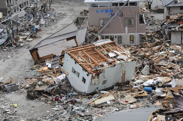 日本地震和海嘯後被毀的房屋。 日本地震和海嘯後被毀的房屋。 - 俄羅斯衛星通訊社