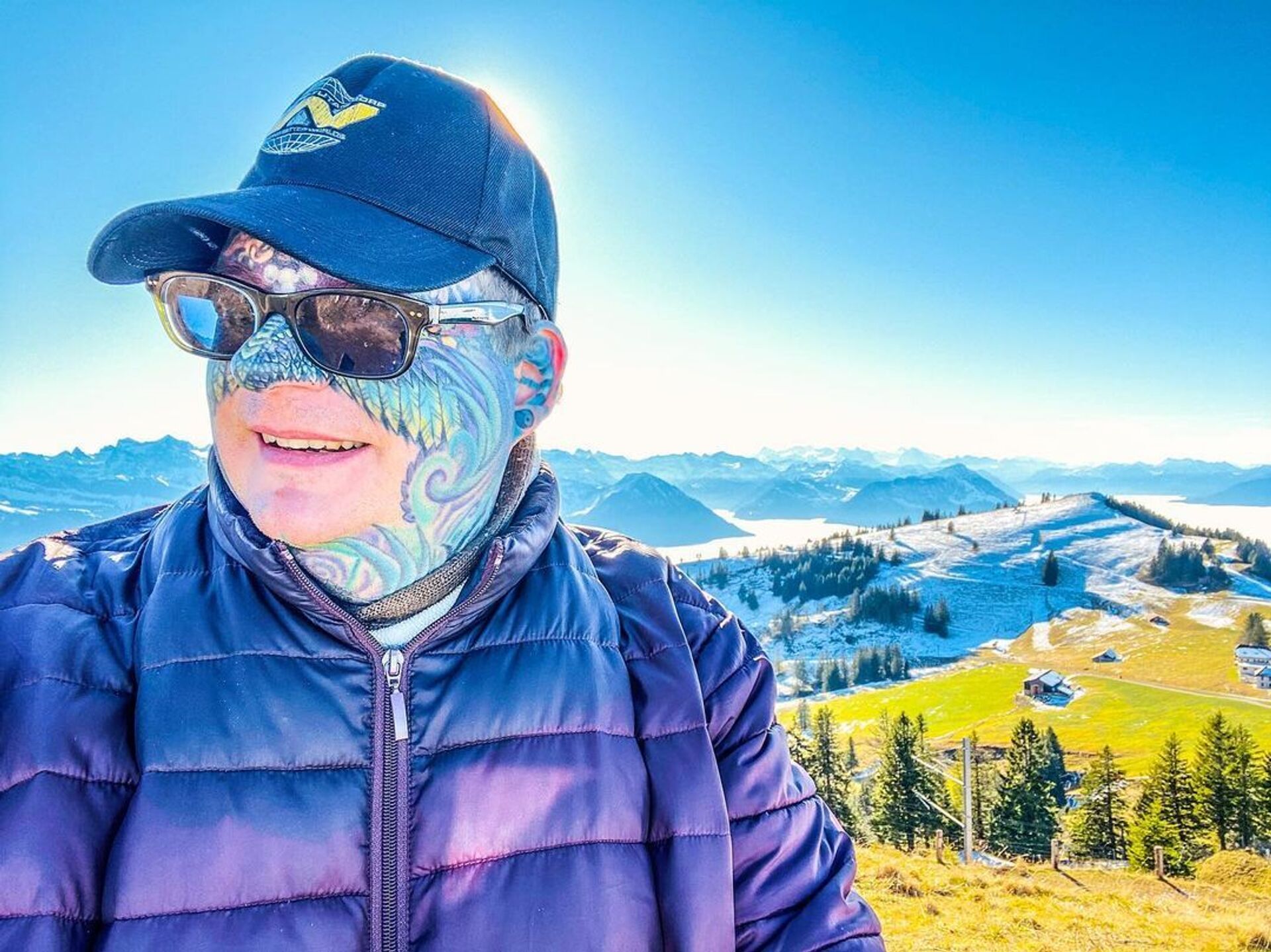 一名男子為價值約21萬元人民幣的紋身買單 一名男子為價值約21萬元人民幣的紋身買單 - 俄羅斯衛星通訊社, 1920, 14.03.2021