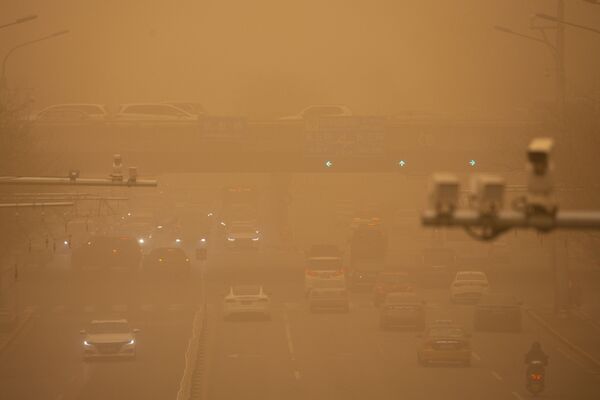 北京市區的沙塵暴天氣。 - 俄羅斯衛星通訊社