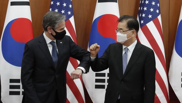 Госсекретарь США Энтони Блинкен и Министр иностранных дел Южной Кореи Чон Ый Ен. 18 марта 2021 - 俄羅斯衛星通訊社