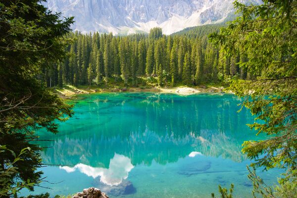 意大利卡瑞扎奧湖美景。 意大利卡瑞扎奧湖美景。 - 俄羅斯衛星通訊社