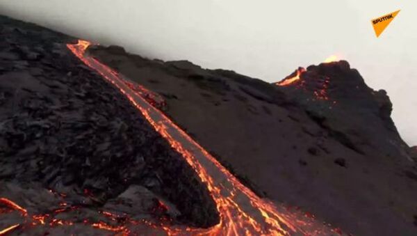 冰岛火山喷发 - 俄罗斯卫星通讯社