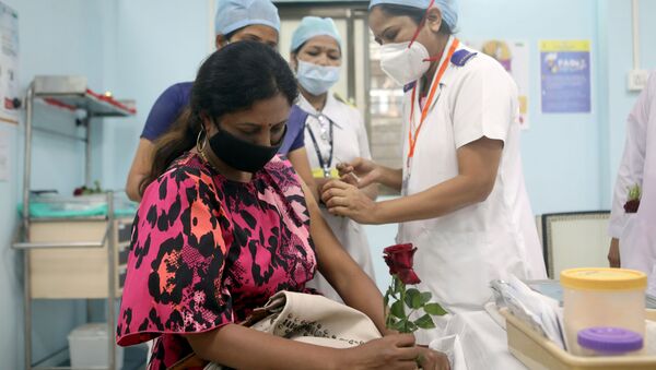 Вакцинация от коронавируса в Индии вакциной Astrazeneca  - 俄羅斯衛星通訊社