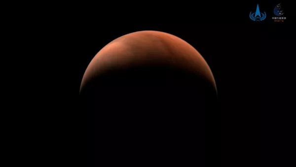 Cнимок Марса, сделанных космическим зондом Тяньвэнь-1 - 俄羅斯衛星通訊社