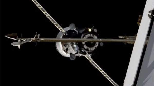 太空中的宇宙飞船 - 俄罗斯卫星通讯社