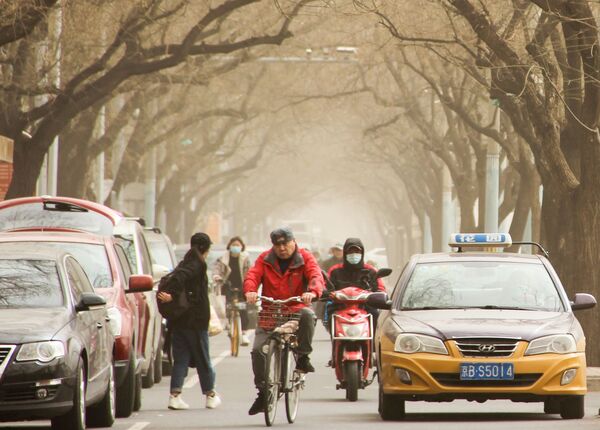 北京市區的沙塵暴天氣。 - 俄羅斯衛星通訊社