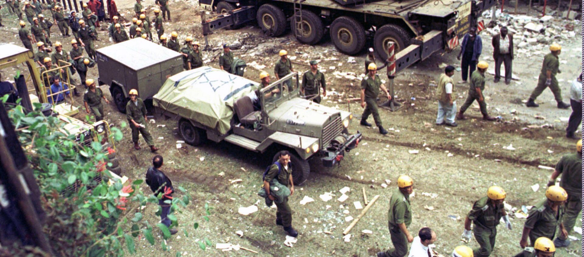 Разбор завалов после взрыва на территории американского посольства в Кении. 9 августа 1988  - 俄罗斯卫星通讯社, 1920, 31.03.2021
