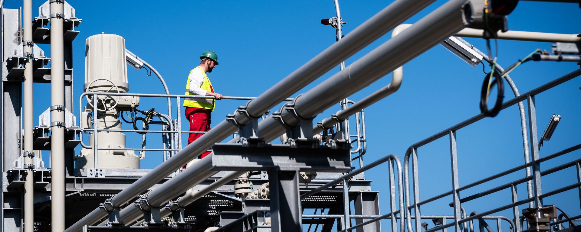 Береговые объекты на территории газораспределительного центра магистрального газопровода Северный поток-2 в городе Любмин в Германии.  - 俄罗斯卫星通讯社, 1920, 20.05.2021