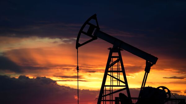 布倫特原油價格自2022年11月15日以來首次突破每桶95美元 - 俄羅斯衛星通訊社