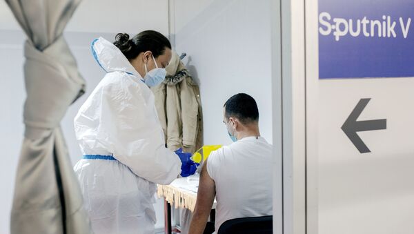 塞爾維亞，人們接種Sputnik V疫苗 - 俄羅斯衛星通訊社