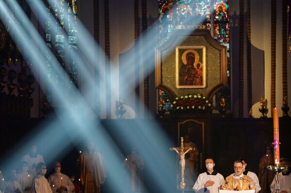 華沙慶祝天主教復活節 - 俄羅斯衛星通訊社