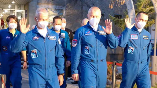 載有三名宇航員的俄“加加林”號飛船與國際空間站對接 - 俄羅斯衛星通訊社