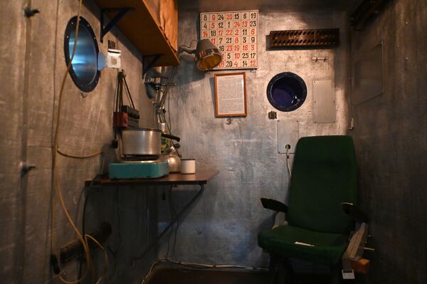 加加林市首飞太空博物馆展出的SBK48隔音气压舱。
 - 俄罗斯卫星通讯社