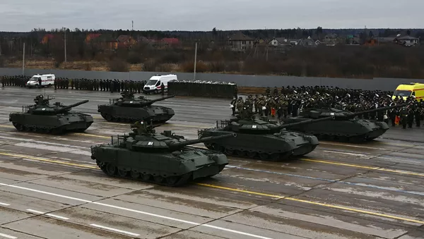 Танки Т-72Б3 во время репетиции военного парада, приуроченного к 76-летию Победы в Великой Отечественной войне, в подмосковном Алабино - 俄羅斯衛星通訊社