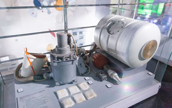 蘇聯“聯盟”號飛船的衛生排污設備（航天器洗手間） - 俄羅斯衛星通訊社