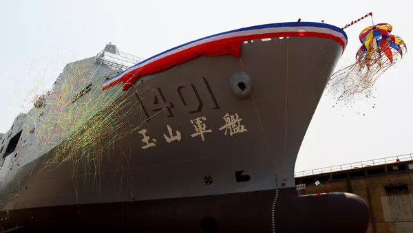 Taiwan Navy's domestically built amphibious transport dock Yushan is seen during its launching ceremony in Kaosiung - 俄羅斯衛星通訊社