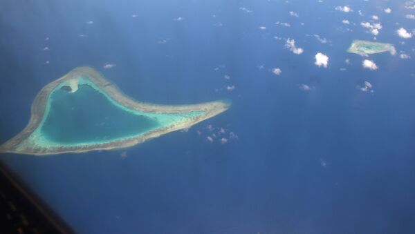 Вид сверху на рифы группы спорных островов Спратли в Южно-Китайском море у берегов Филиппин - 俄罗斯卫星通讯社