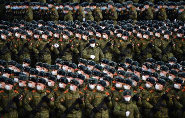 阿拉比诺靶场举行胜利日阅兵式彩排。 - 俄罗斯卫星通讯社