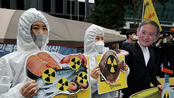 Протест против сброса воды с АЭС Фукусима-1 в океан в Сеуле, Южная Корея - 俄羅斯衛星通訊社