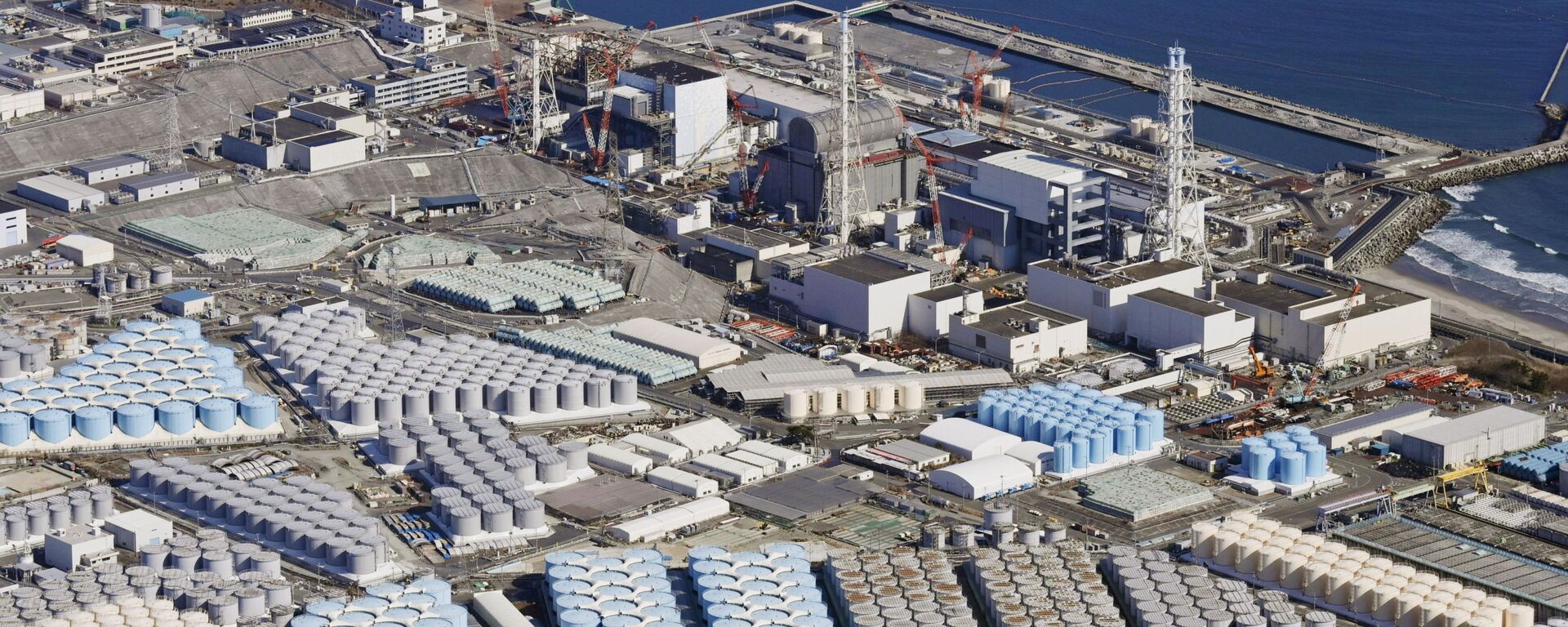 Резервуары с радиоактивной водой атомной электростанции Фукусима-1. Япония - 俄罗斯卫星通讯社, 1920, 29.10.2021