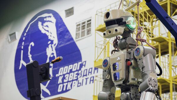 Подготовка робота Skybot F-850 (робота Федора) на Байконуре к полету к МКС. - 俄羅斯衛星通訊社