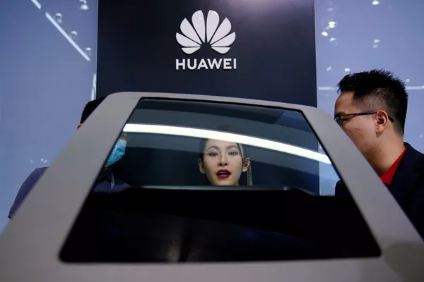 上海國際車展上的華為展台。 - 俄羅斯衛星通訊社