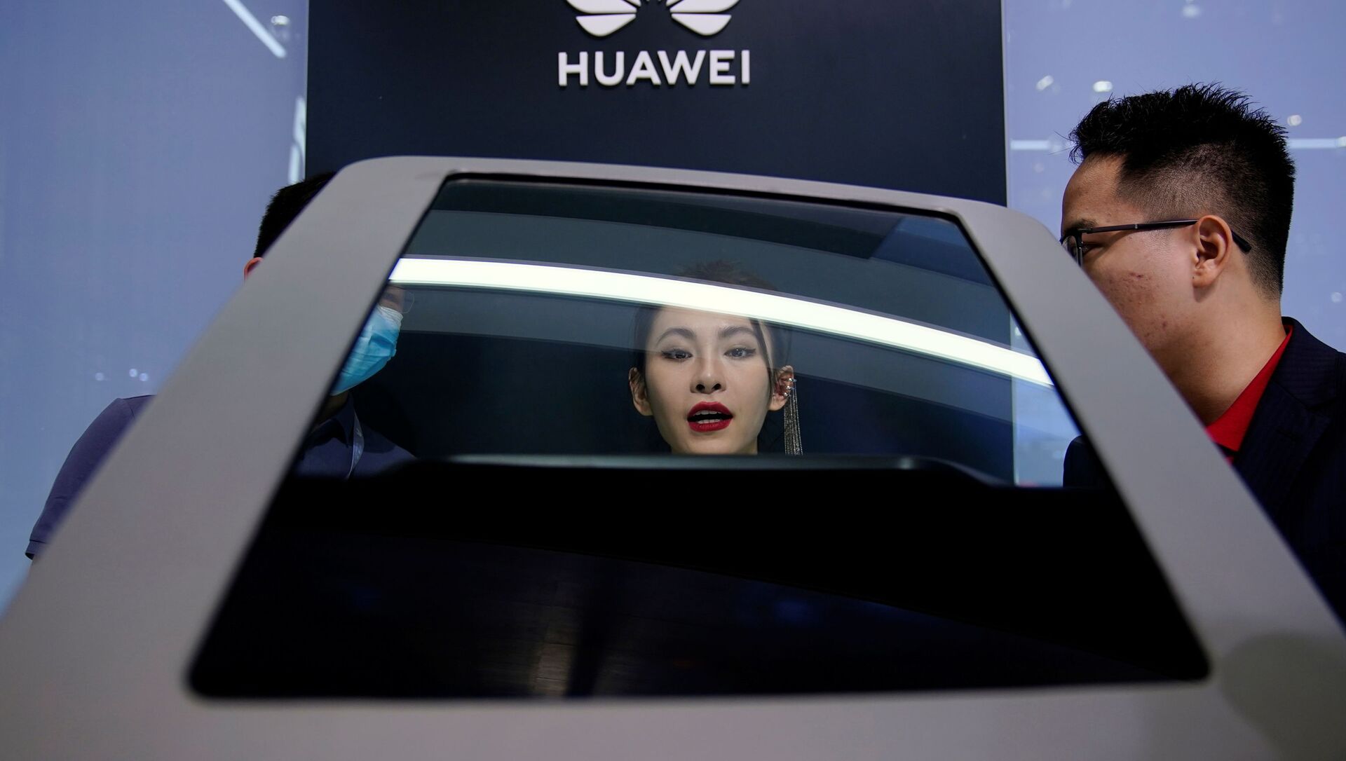 Стенд компании Huawei на международной автомобильной выставке в Шанхае  - 俄羅斯衛星通訊社, 1920, 26.10.2021