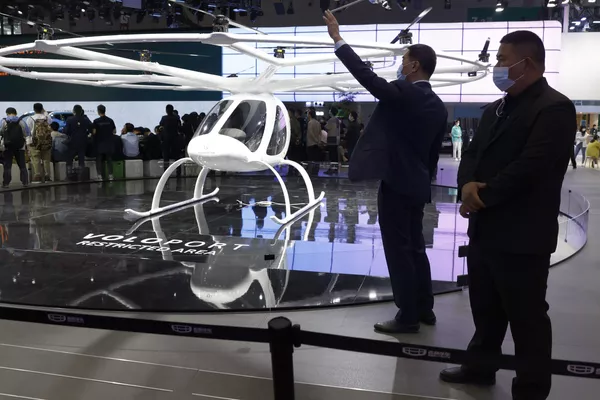 上海國際車展上的飛行器。 上海國際車展上的飛行器。 - 俄羅斯衛星通訊社
