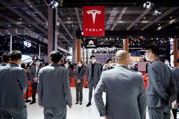 上海國際車展上的特斯拉展台。 - 俄羅斯衛星通訊社