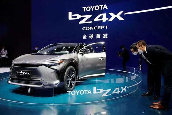 上海國際車展上的豐田BZ4X概念車。 - 俄羅斯衛星通訊社