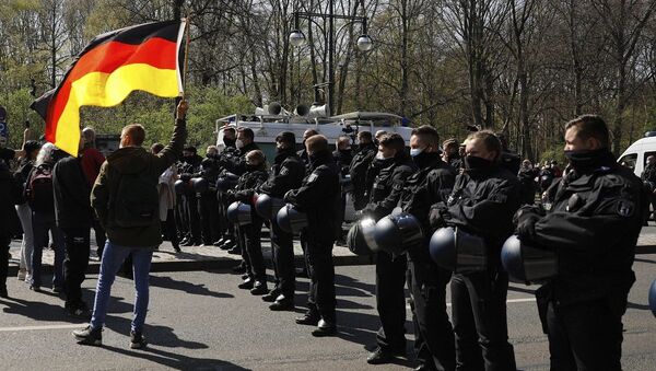 柏林五一髮生騷亂近百名警察受傷 - 俄羅斯衛星通訊社