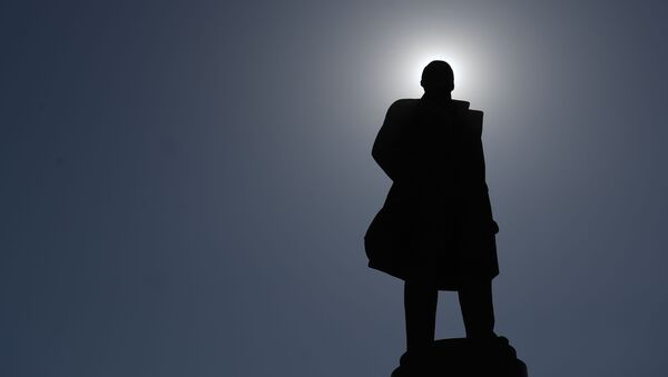 Памятник В. И. Ленину на Калужской площади в Москве.  - 俄罗斯卫星通讯社