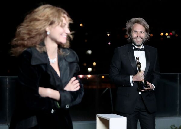 编剧佛罗莱恩·泽勒在巴黎参加第93届奥斯卡颁奖典礼转播晚会。 - 俄罗斯卫星通讯社