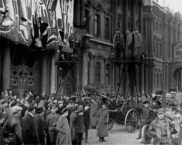 1918年5月1日,皇宮廣場舉行五一節活動。 1918年5月1日,皇宮廣場舉行五一節活動。 - 俄羅斯衛星通訊社