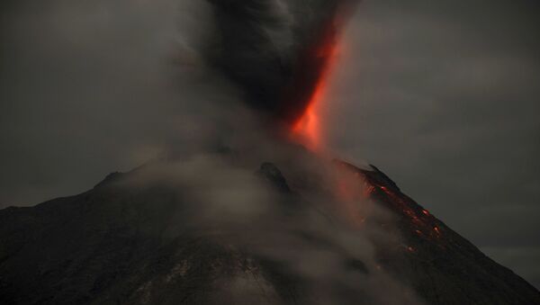 印尼錫納朋火山爆發 - 俄羅斯衛星通訊社